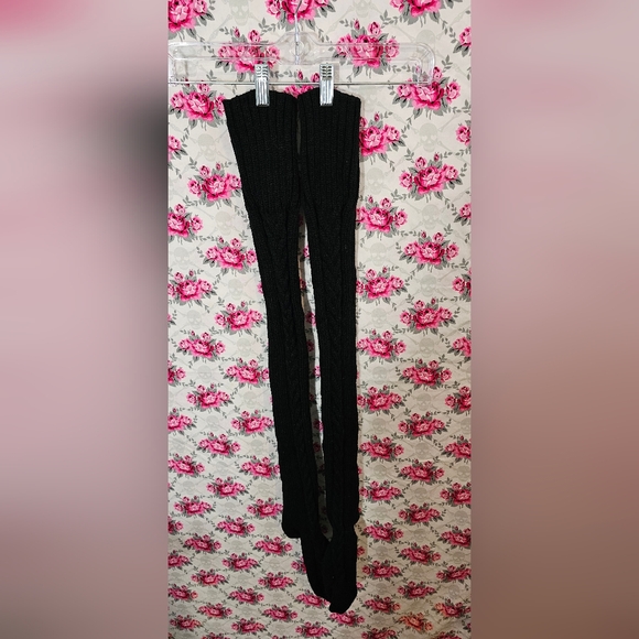 Thigh high knit socks - Picture 2 of 3